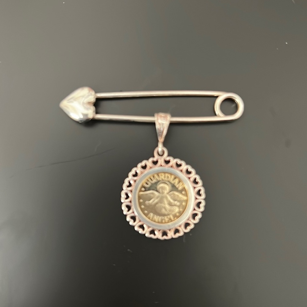 ✨Guardián Ángel Brooch